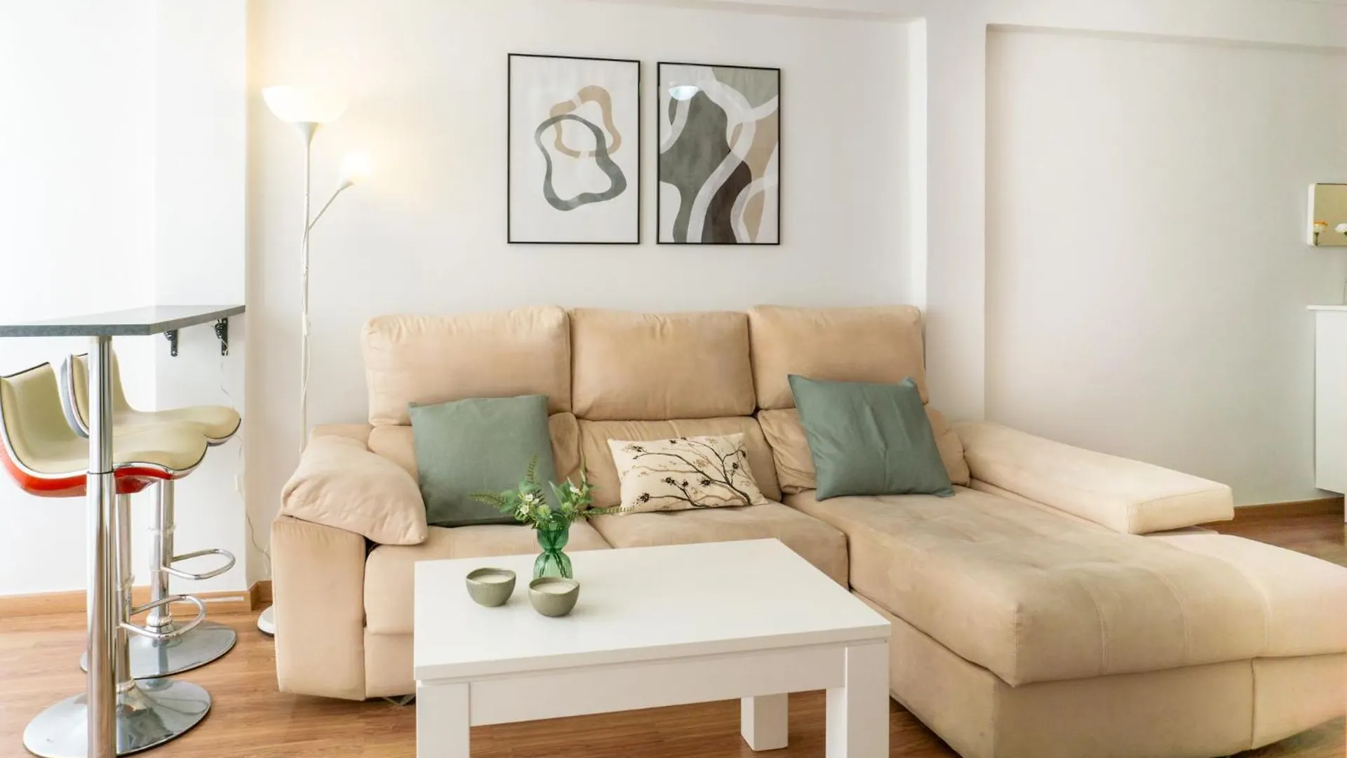 Apartamento Elegant Malaga Retreat